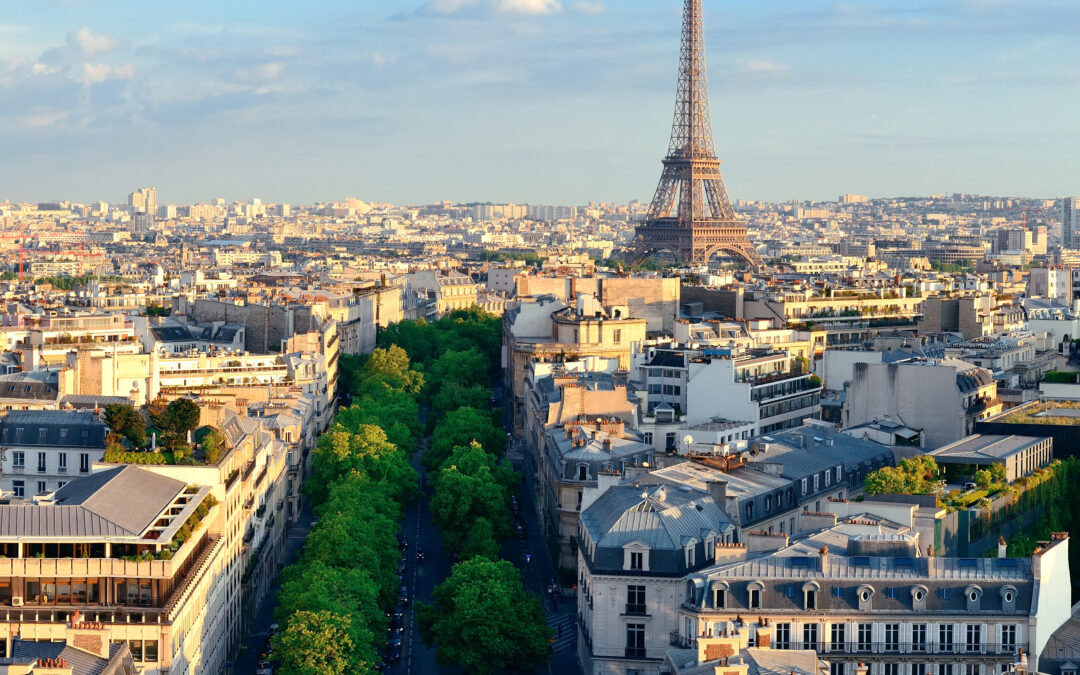 Pariz grad svetlosti i romantike