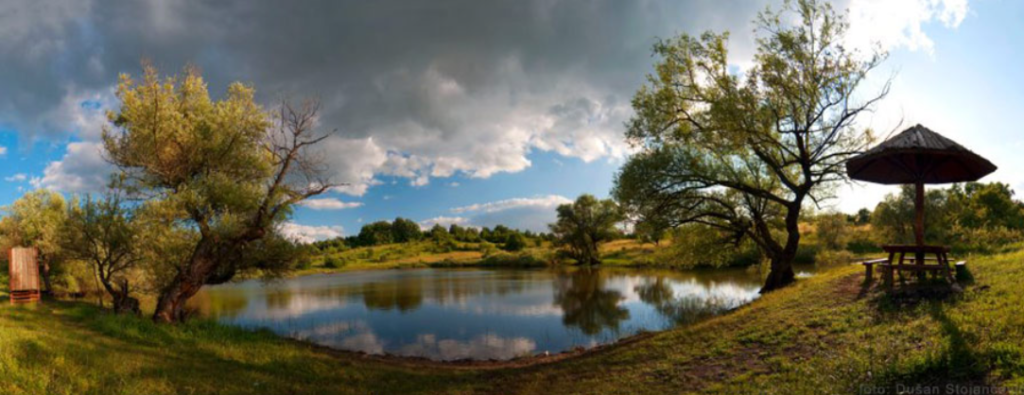 Vrmdžansko jezero